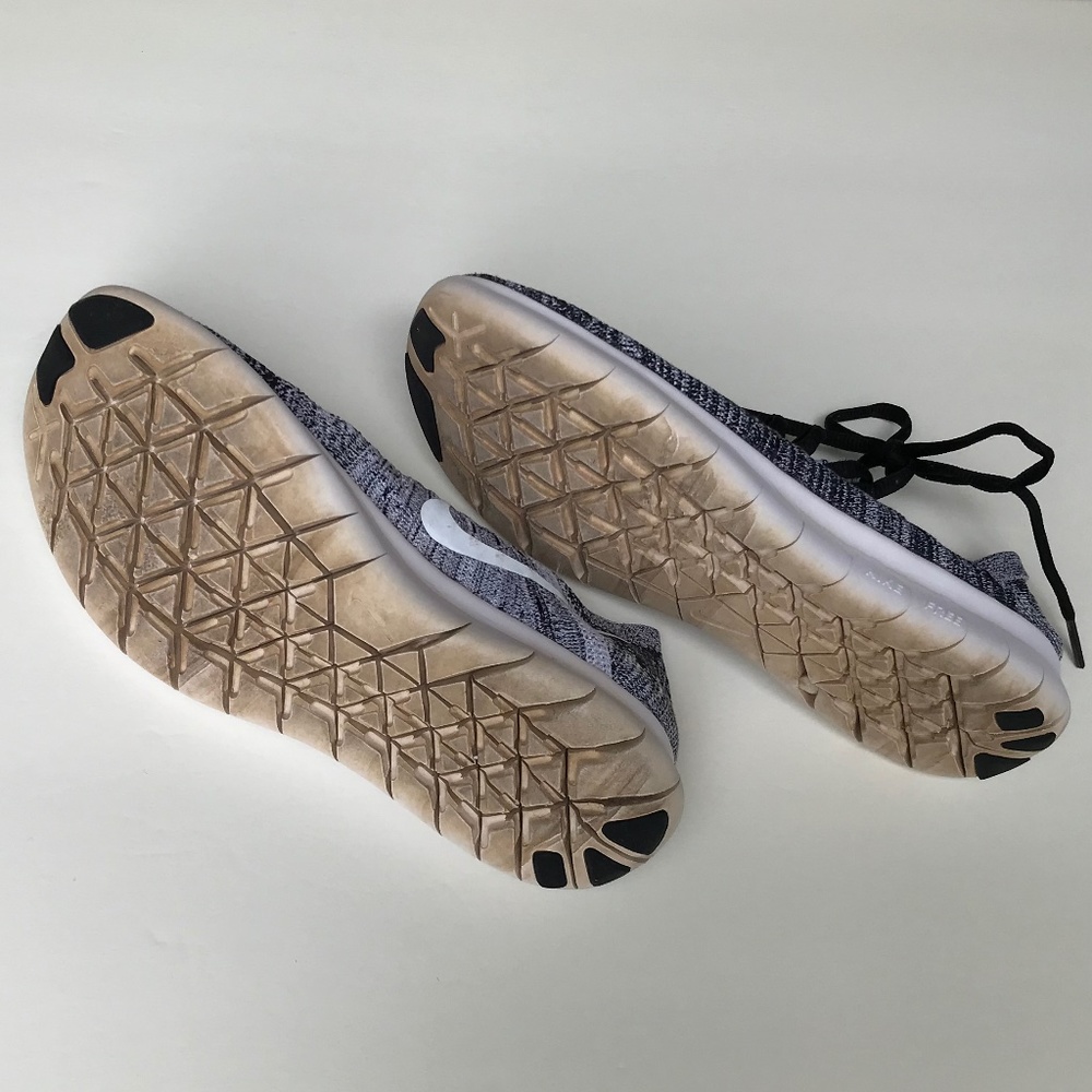 Nike Women’s Size 7 Black White Free Flyknit Running Sneakers - Picture 5 of 6